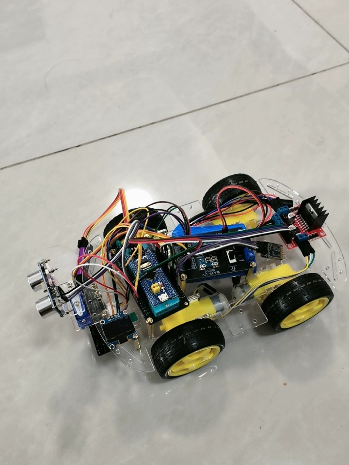 Robot Bluetooth Car - Kit de Carro Inteligente STM32 com